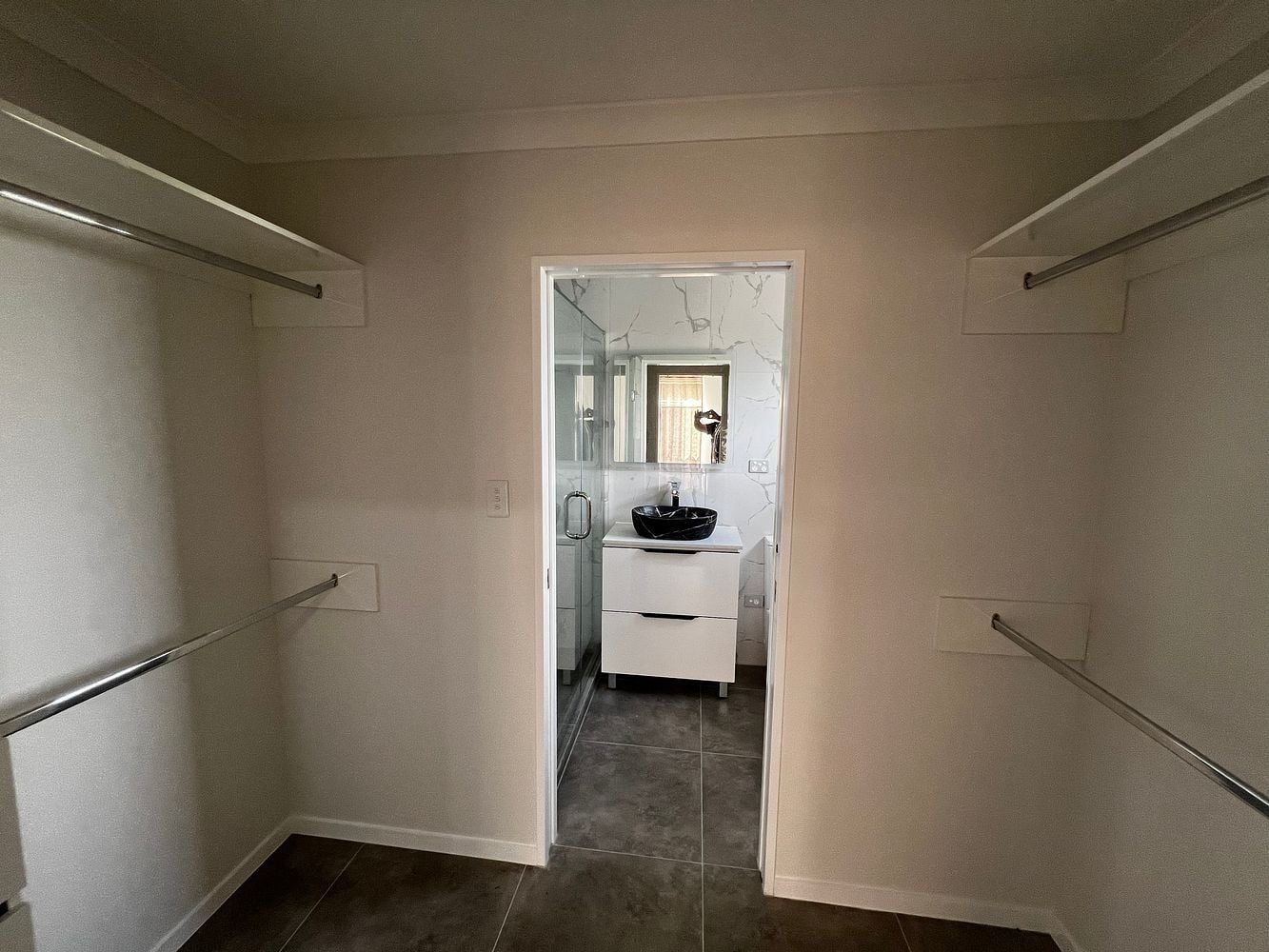 2305168754 4 Bedroom, 3 Bathroom